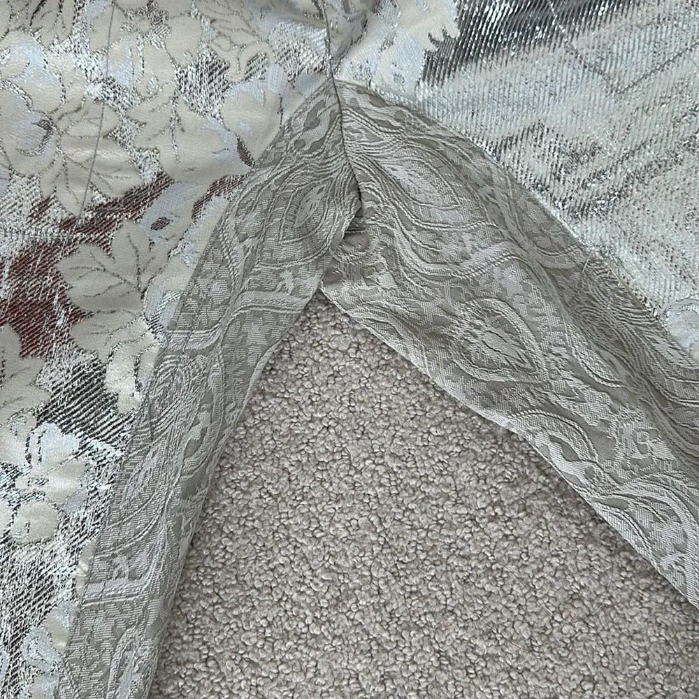 Bryan Lars Beauty Mark designer silver Lamé pants with cream and white flowers - Picture 5 of 11